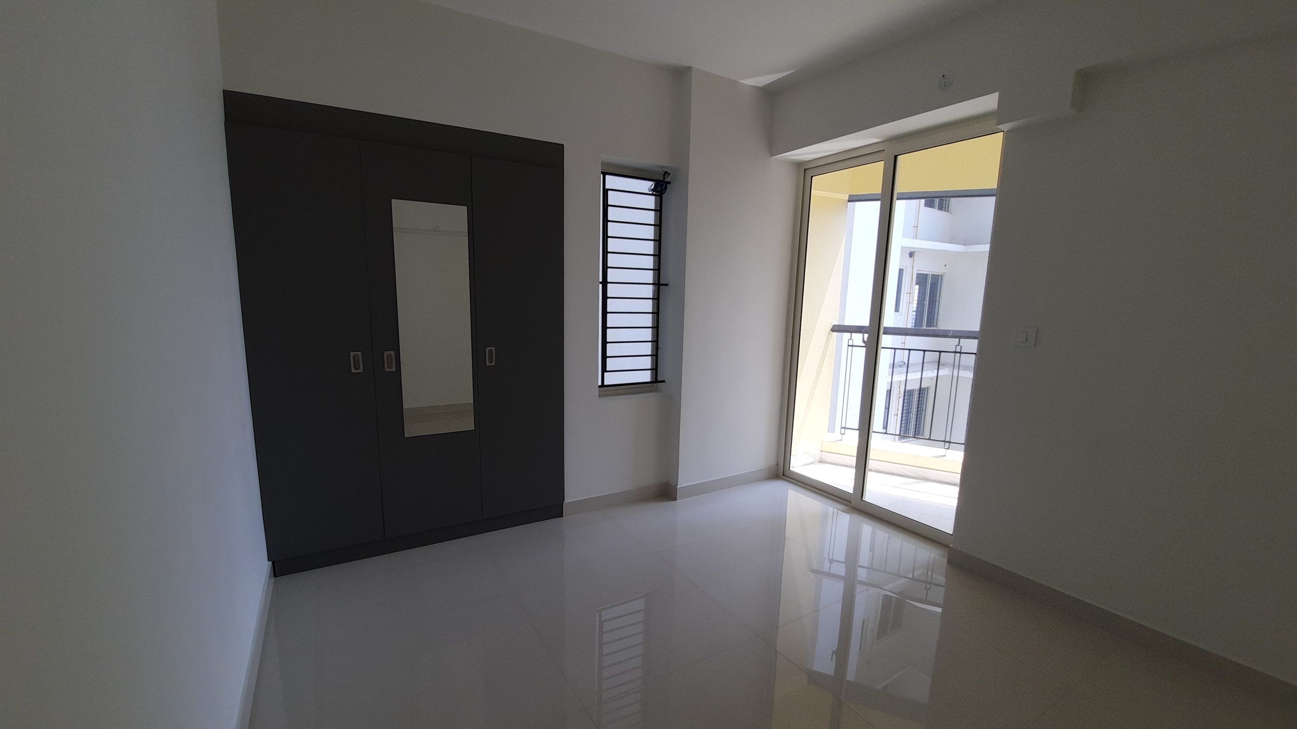 3 BHK Semi furnished Brand new unused flat