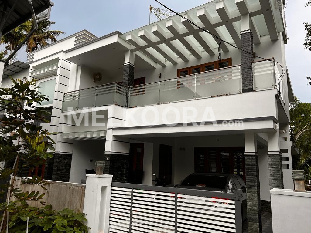 3BHK SEMI FURNISHED INDEPENDANT HOUSE IN ALUVA FOR RENT