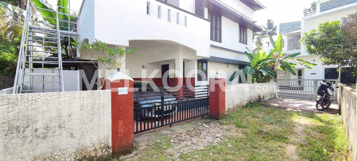 Semi-Furnished 4 BHK House for Sale in Udayathumvathil