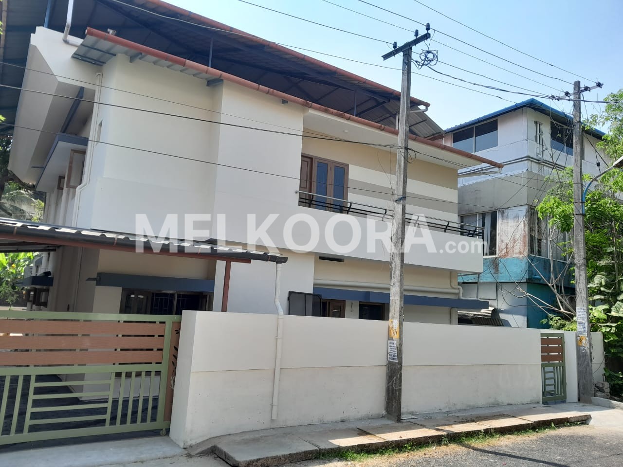Spacious 2000 Sq.Ft 3 BHK Unfurnished Independent House for Rent in Elamakara