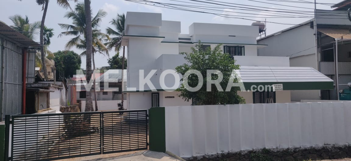 Prime Commercial Space for Rent: 1500 sq.ft in Pathadipalam
