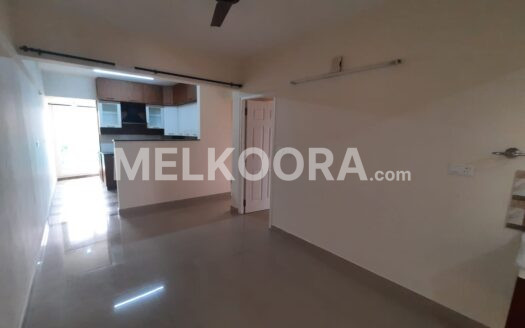 Semi-Furnished Apartment for Rent in the Bustling Neighborhood of Kaloor