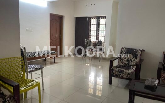 Semi-furnished flat for Rent