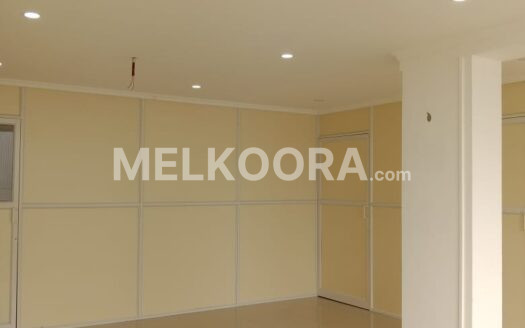 2000Sqft Semi Furnished Commercial Building For Rent at petta For 90Rs Per Sqft