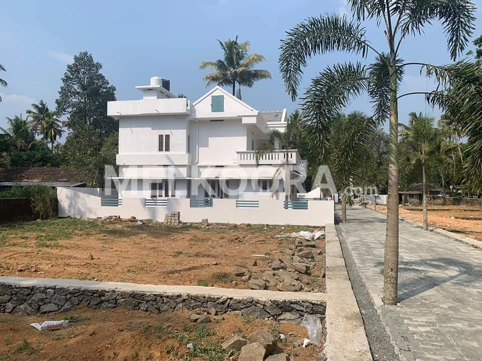 4BHK 2050Sqft Semi Furnished Gated Villa For Sale at Perumbavoor For Rs 80Lakhs