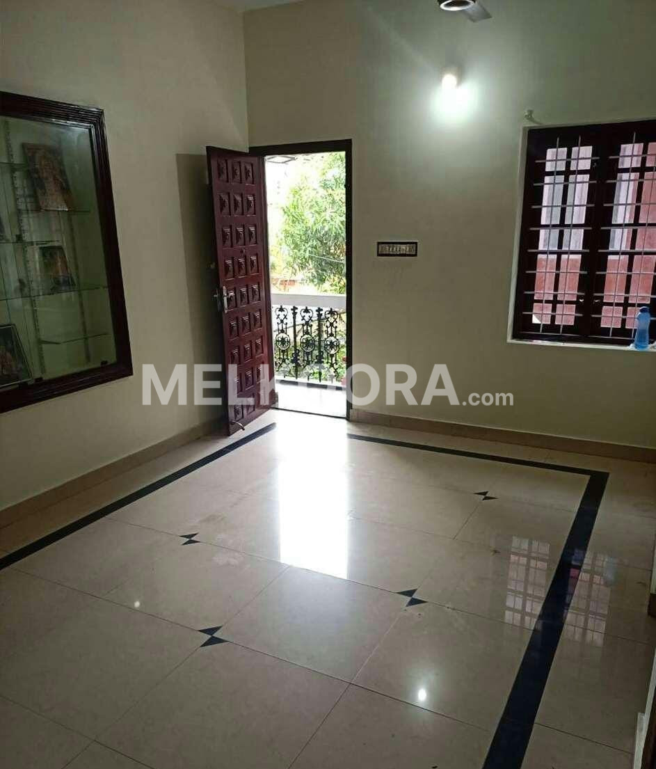 11BHK 3800Sqft Semi Furnished Apartment for Sale at Kaloor for Rs 96Lakhs