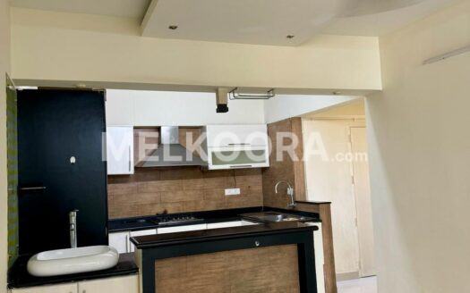 3BHK 1840Sqft Semi furnished apartment for Sale at, Marine Drive for Rs1.25Cr