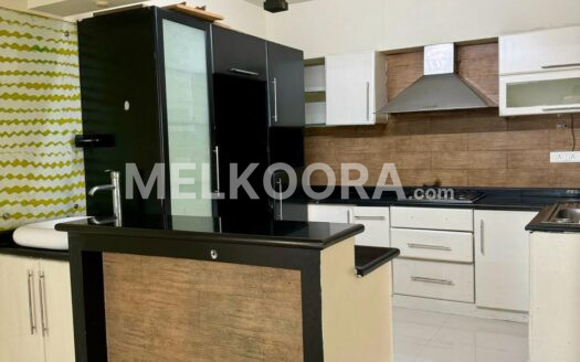 3BHK 1840Sqft Semi furnished apartment for Sale at, Marine Drive for Rs1.25Cr