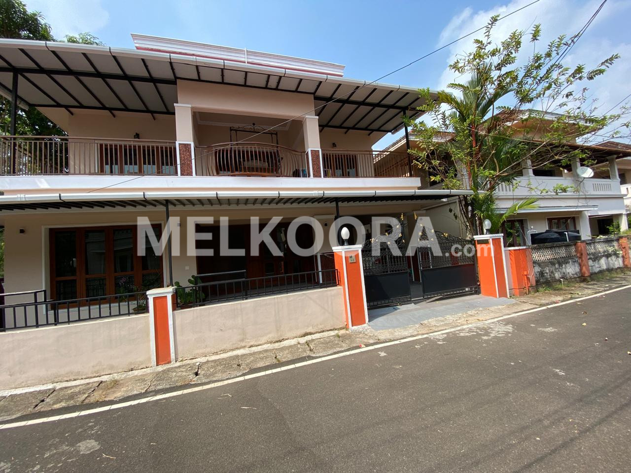 4BHK 2560Sqft Semi Furnished Gated Villa For Sale at Kakkanad For Rs 2.4Cr