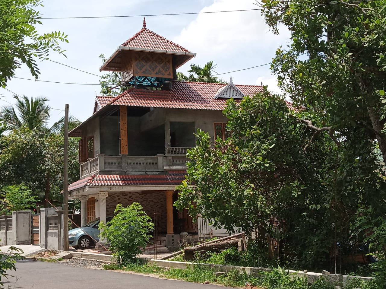 4BHK 2400Sqft Semi Furnished House For Sale at Vaduthala For Rs 60Lakhs