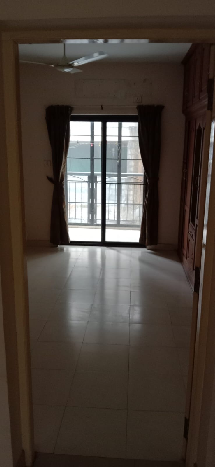 3BHK Semi-Furnished Flat for Sale at MG Road
