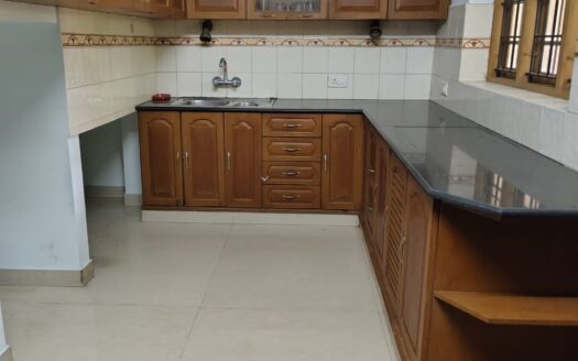 8BHK 4000Sqft Semi Furnished House for sale at Kadavanthara for Rs3.50Cr