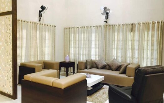 4BHK 3650Sqft Fully Furnished House for Rent at Vyttila for Rs100000