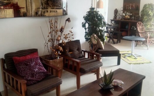 3BHK 1305Sqft semi Furnished Flat for Sale at Thipunithura for Rs 80L