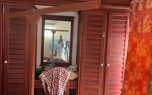 3BHK 1700Sqft Fully Furnished Flat for Sale at Panampilly Nagar for 1.4Cr.