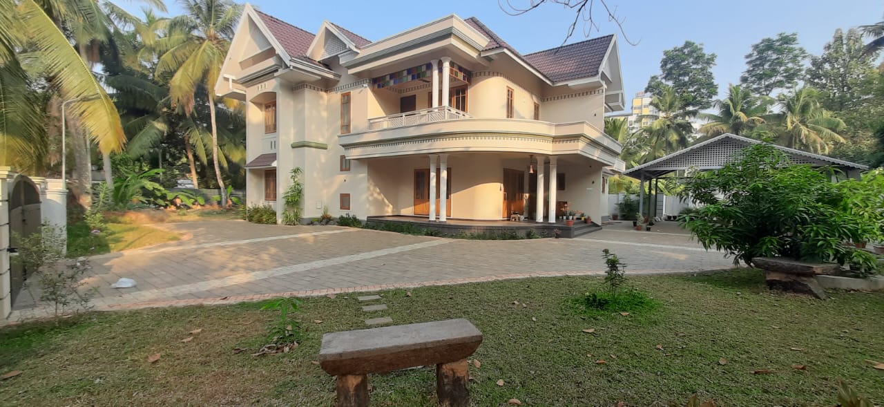 3BHK 3317Sqft Fully Furnished House For Sale at Thrippunithura For Rs 8Cr.