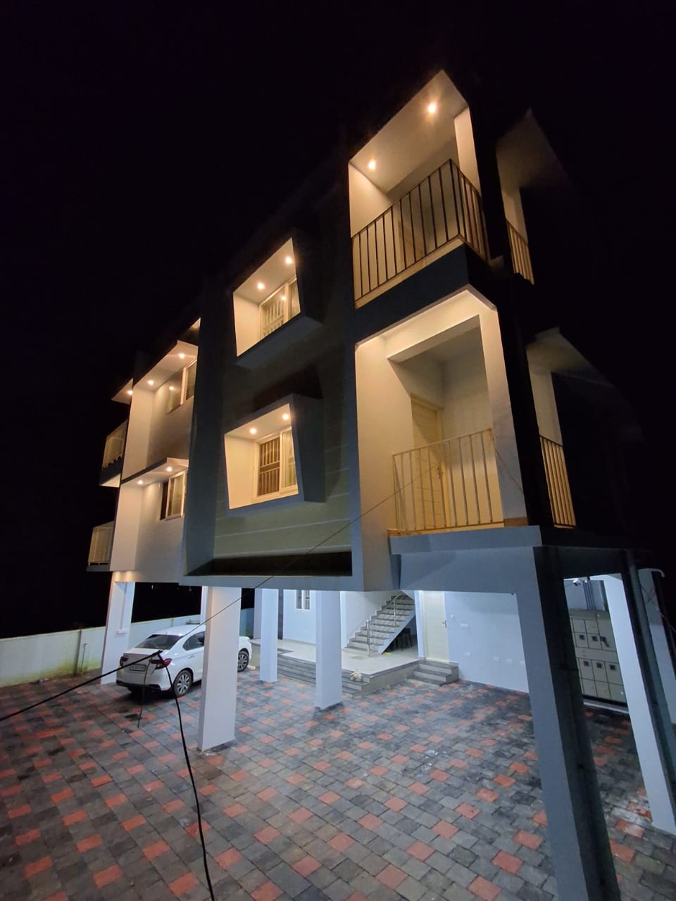 2BHK 1000Sqft Fully Furnished for Rent at Kakkanad for Rs 31000