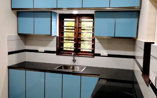 4BHK 1650Sqft semi Furnished house for Sale at Thrippunithura for Rs 79L