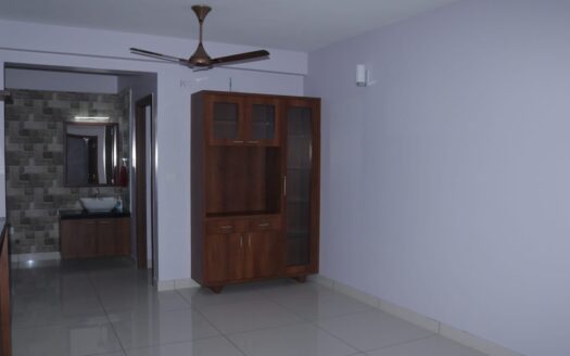 3BHK 1525Sqft Semi Furnished Flat for Sale at Vyttila for Rs1.3Cr.