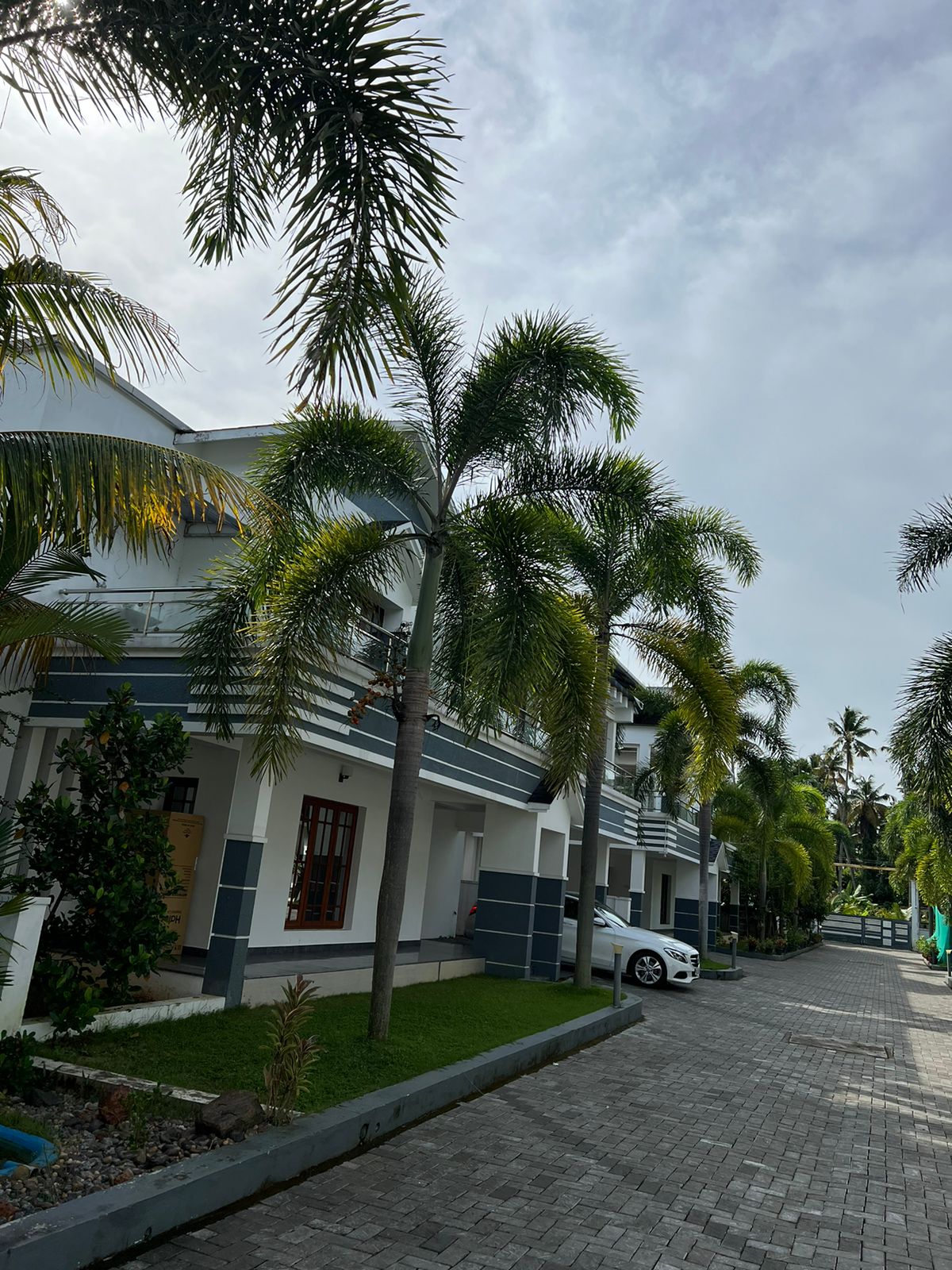 4BHK 3500Sqft Fully Furnished House for Rent at Vyttila for Rs 70000/Month