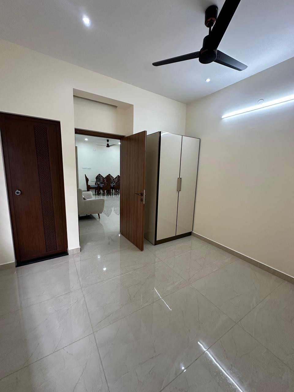 2BHK 850Sqft Semi Furnished Premium Apartment for Rent at Kaloor for Rs 37000/Month