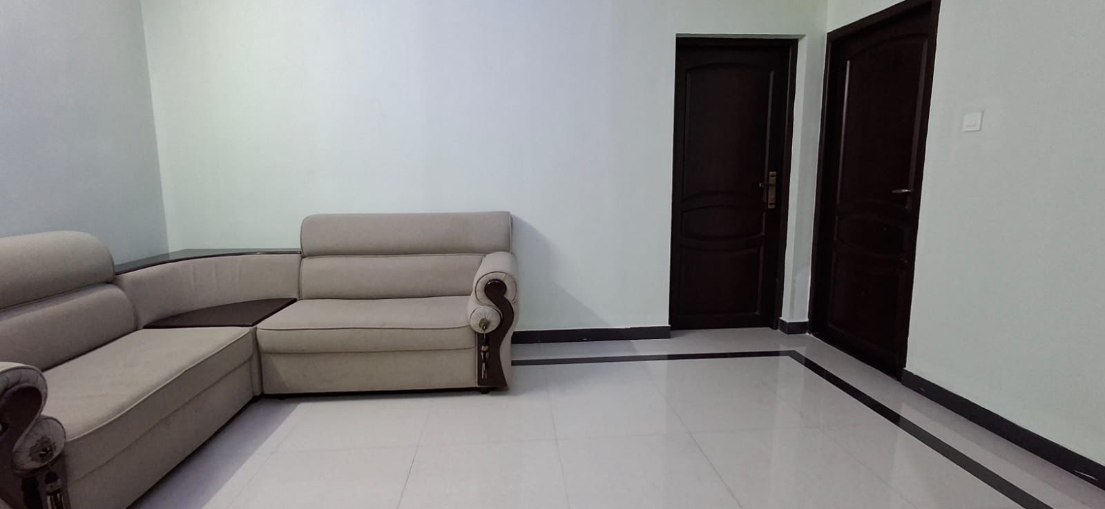 3BHK 1300Sqft Fully Furnished Apartment for Rent at Kadavanthra for Rs 30000/Month