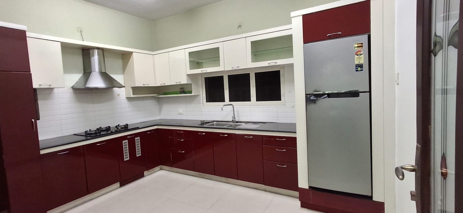 3BHK 1300Sqft Fully Furnished Apartment for Rent at Kadavanthra for Rs 30000/Month