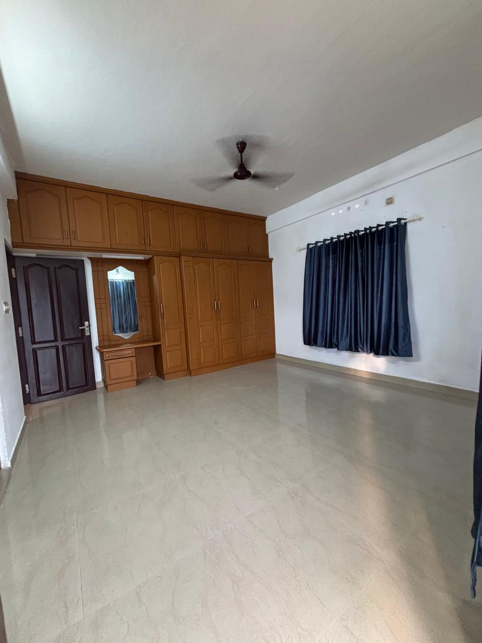 3BHK 1300Sqft Semi Furnished Apartment for Rent at Kaloor for Rs35000/Month