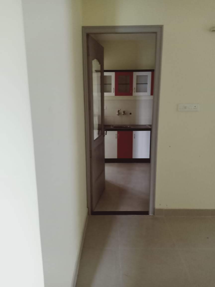 3BHK 1300Sqft Semi Furnished Flat for Rent at Kakkanad for Rs 24000/Month